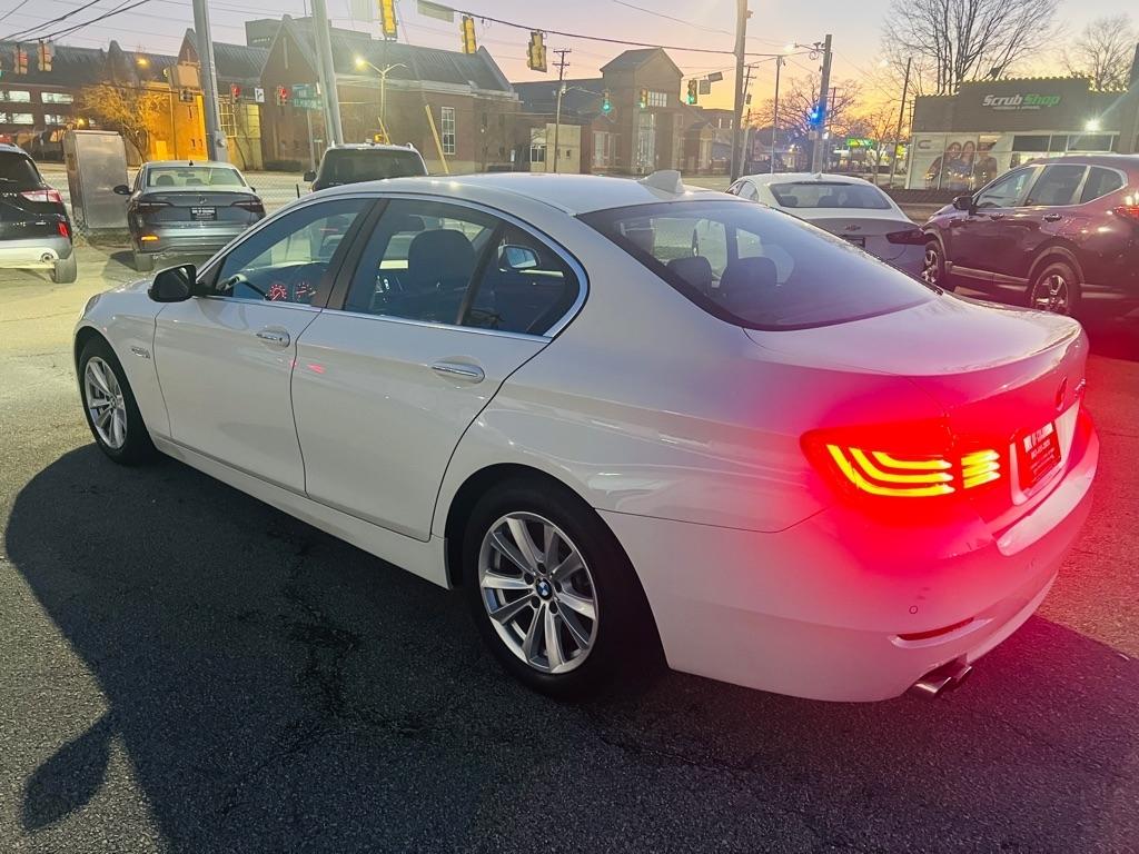 BMW 5-Series 528i xDrive 2015