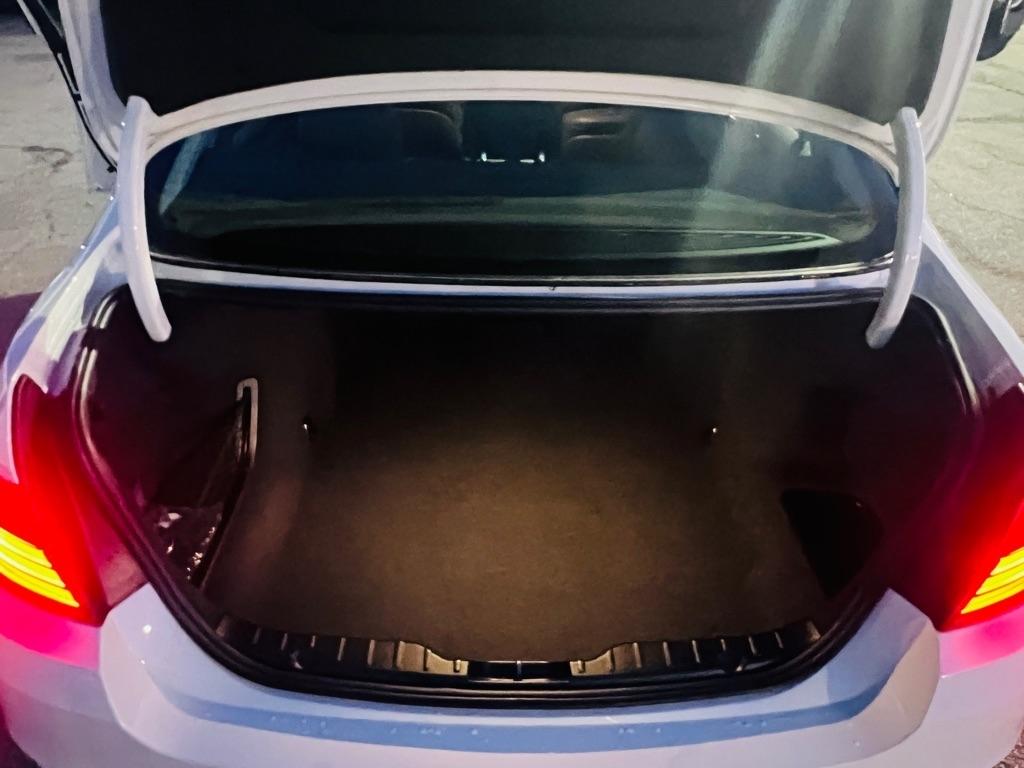 BMW 5-Series 528i xDrive 2015