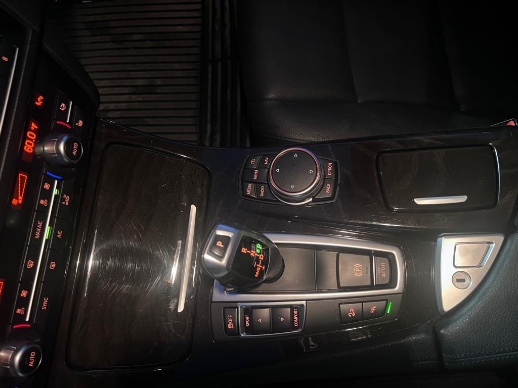 BMW 5-Series 528i xDrive 2015