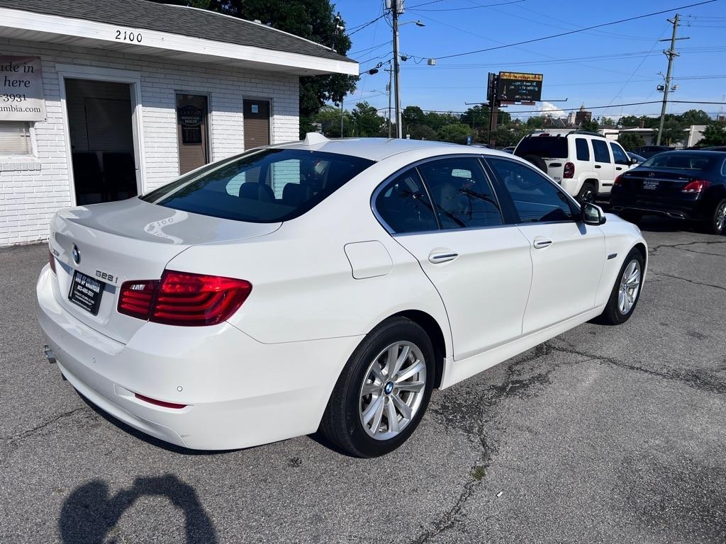 BMW 5-Series 528i xDrive 2015