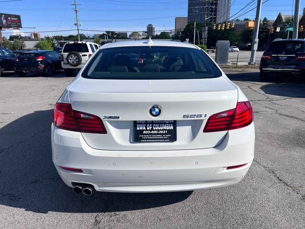 BMW 5-Series 528i xDrive 2015