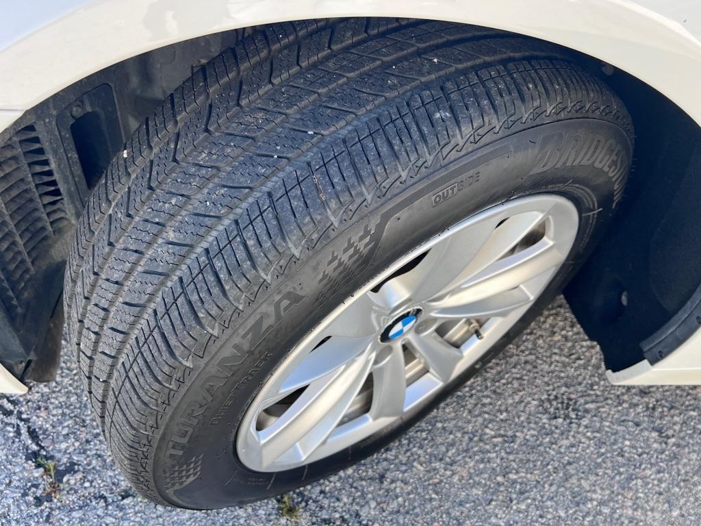 BMW 5-Series 528i xDrive 2015