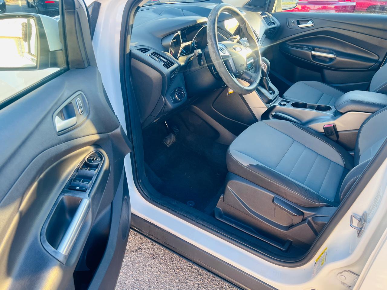 Ford Escape FWD 4dr SE 2013