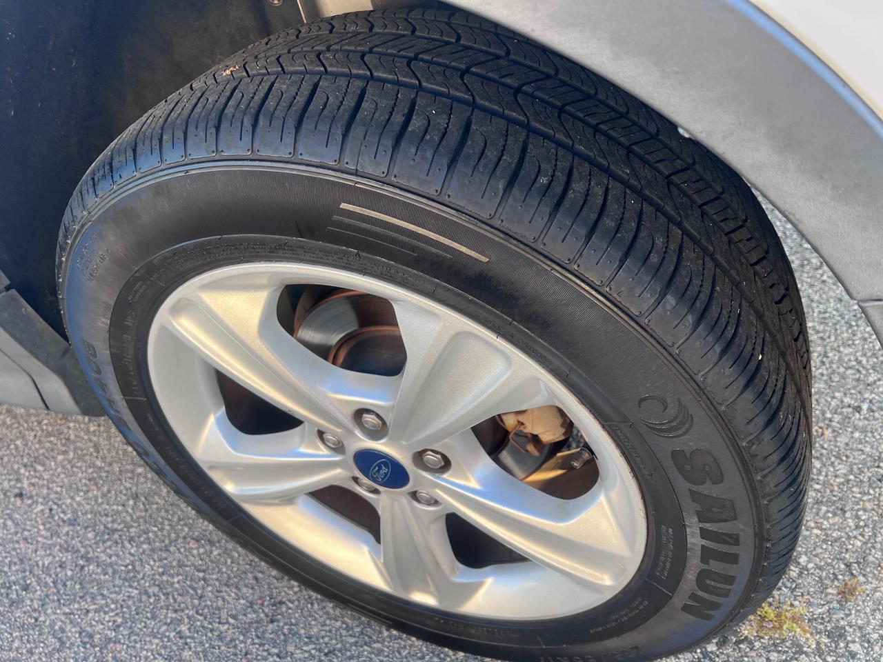 Ford Escape FWD 4dr SE 2013