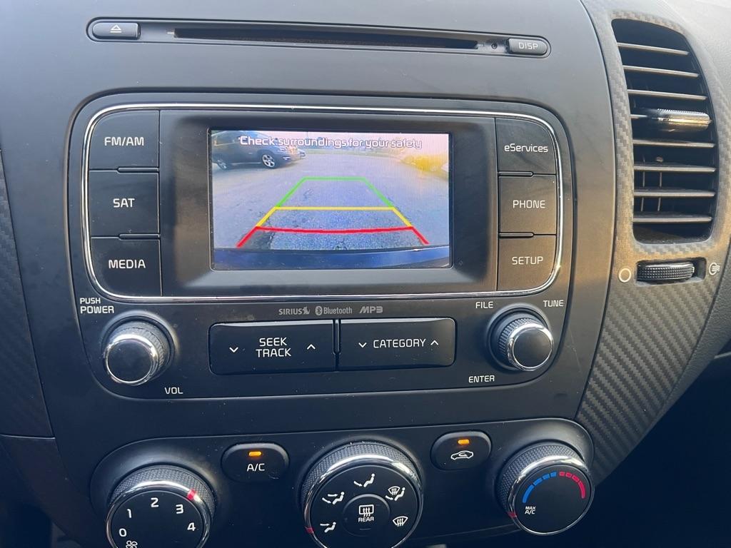 Kia Forte 5-Door  2015