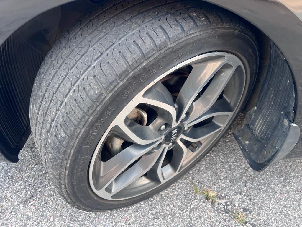 Kia Forte 5-Door  2015