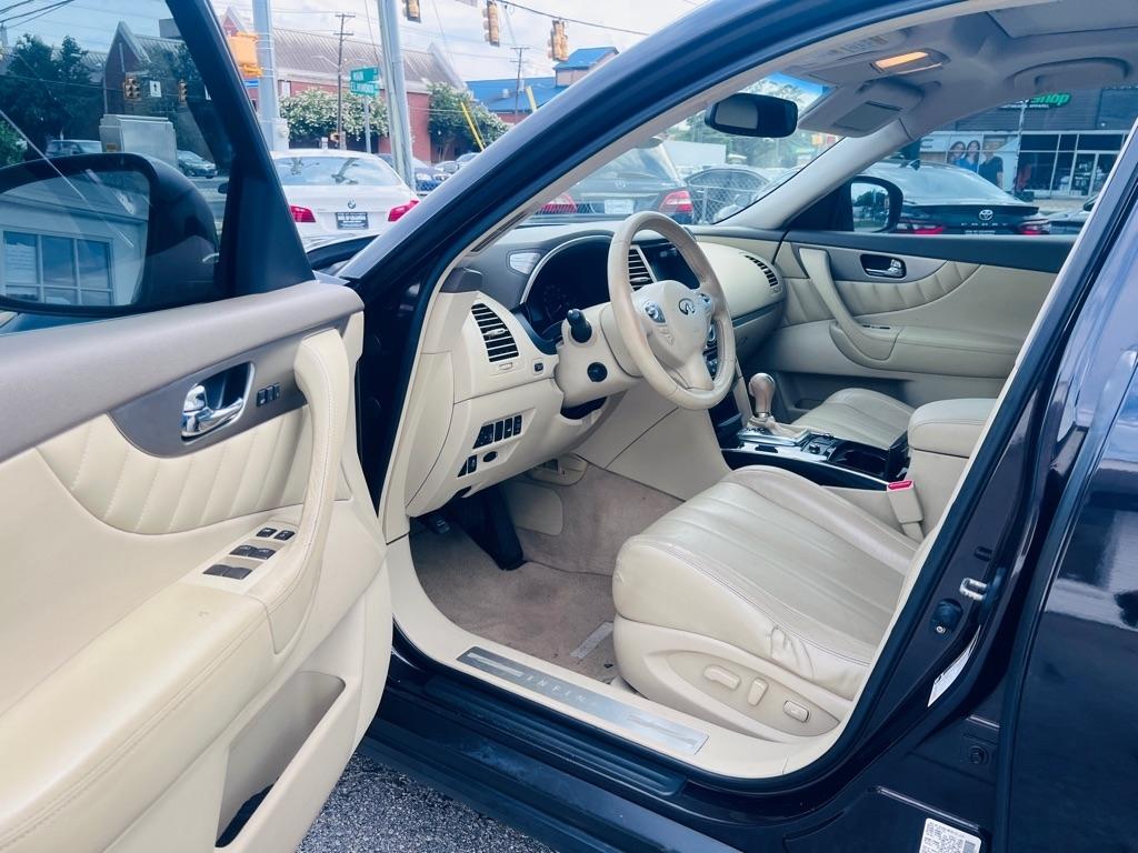 Infiniti FX  2013