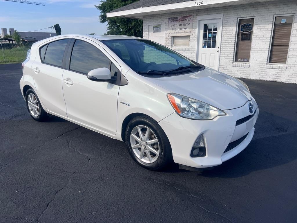 Toyota Prius c  2012