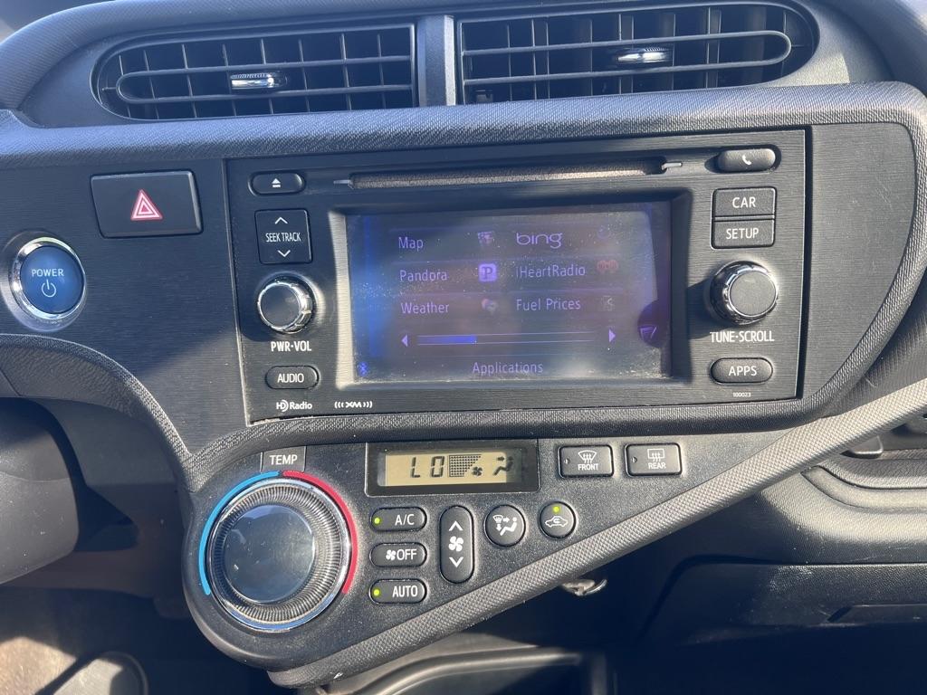 Toyota Prius c  2012