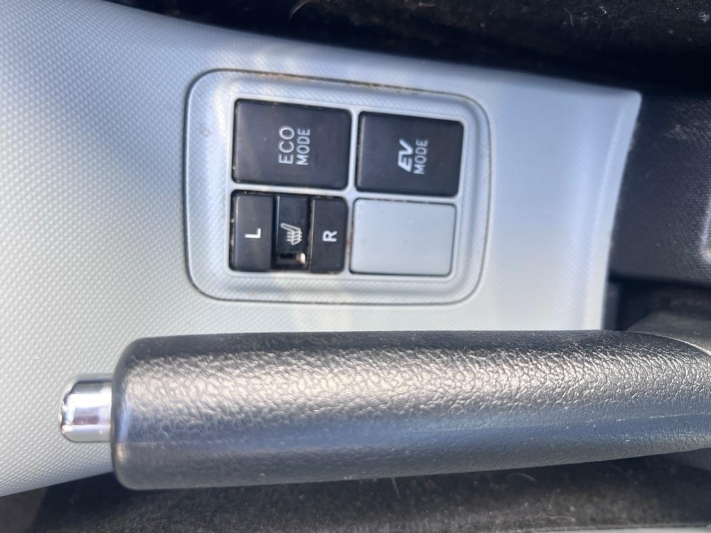 Toyota Prius c  2012