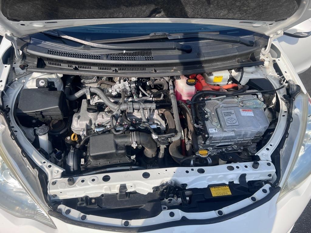 Toyota Prius c  2012