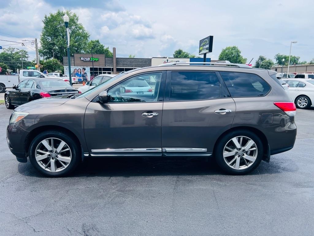 Nissan Pathfinder  2016
