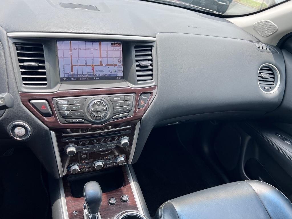 Nissan Pathfinder  2016