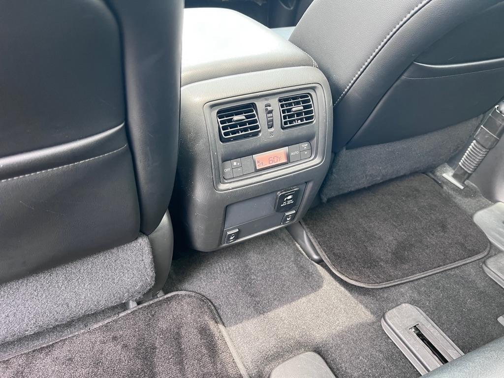 Nissan Pathfinder  2016