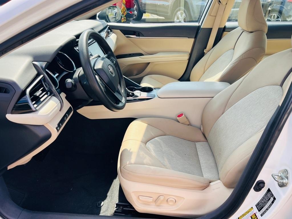 Toyota Camry  2019