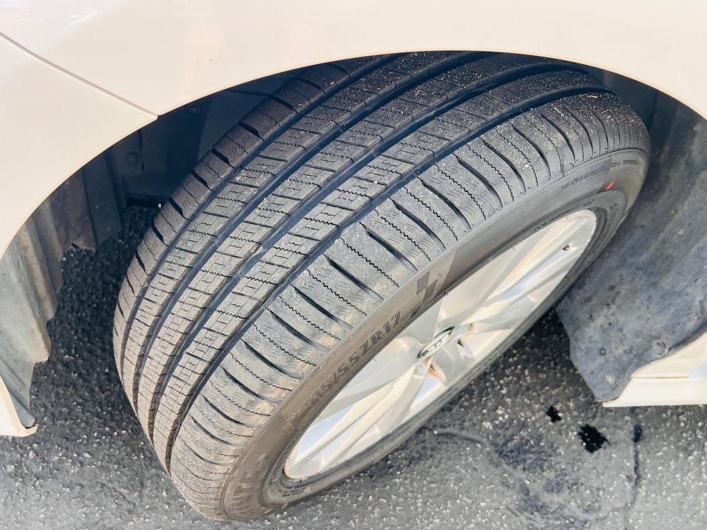 Toyota Camry  2019