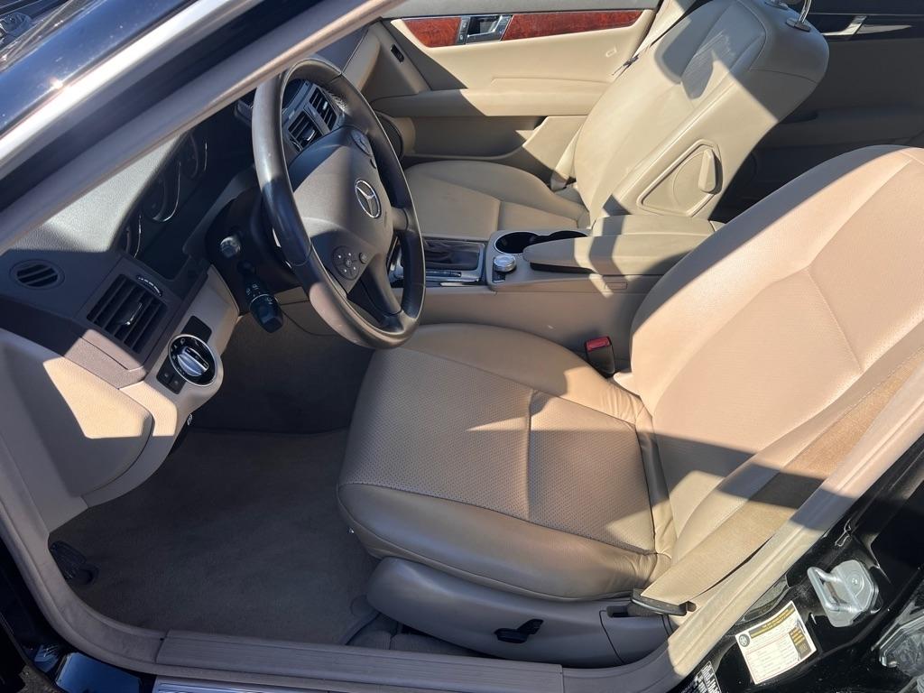 Mercedes-Benz C-Class  2011