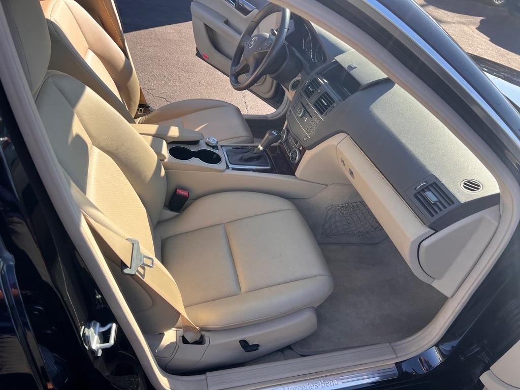 Mercedes-Benz C-Class  2011