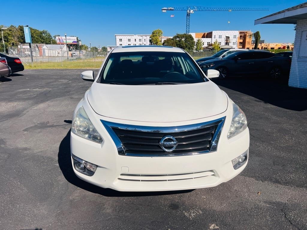 Nissan Altima  2015