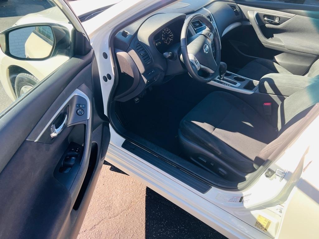 Nissan Altima  2015