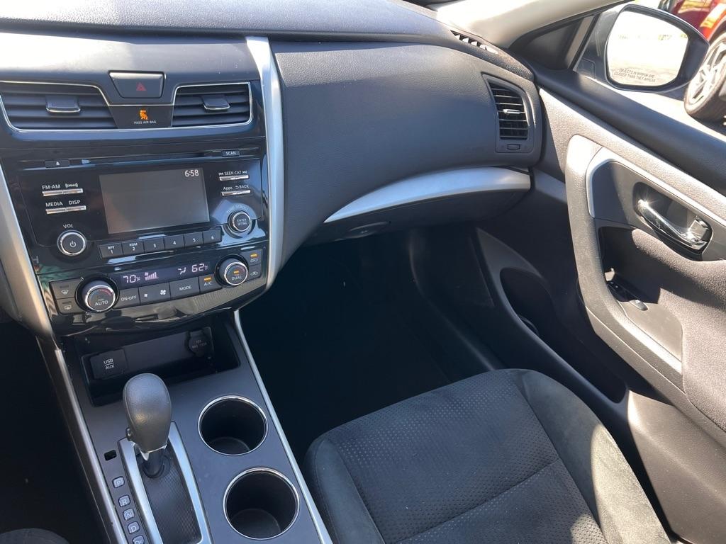 Nissan Altima  2015