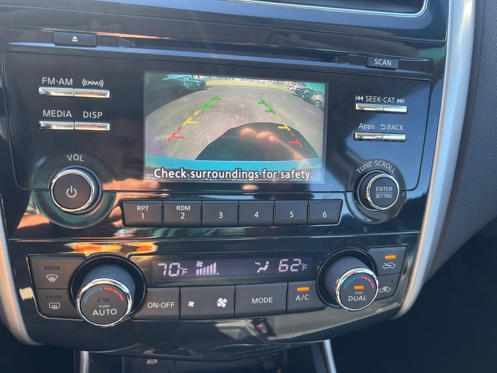 Nissan Altima  2015