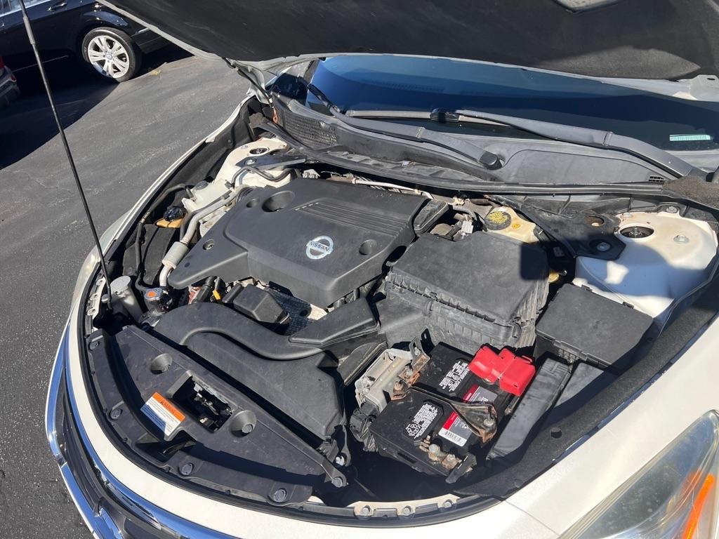 Nissan Altima  2015