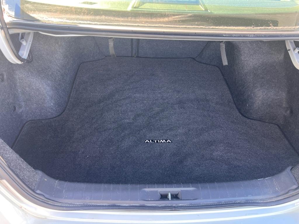 Nissan Altima  2015
