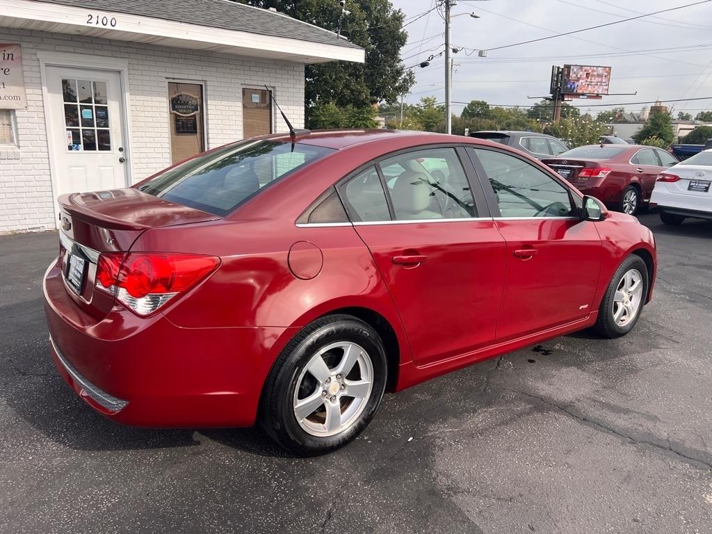 Chevrolet Cruze  2011