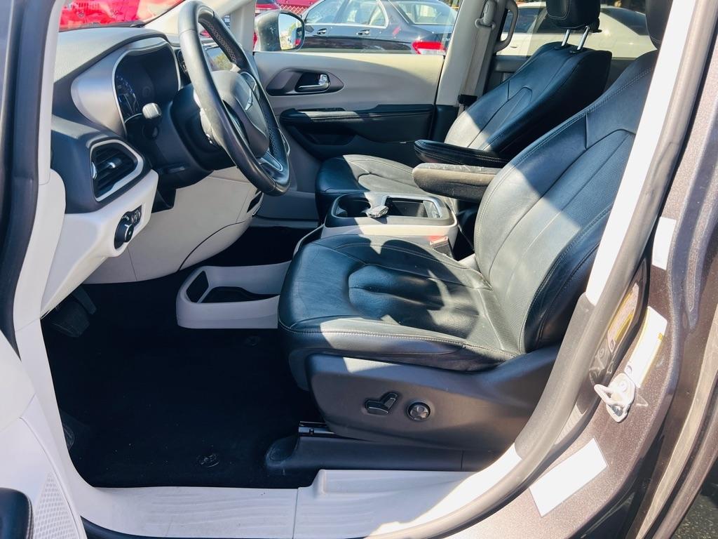 Chrysler Pacifica  2022