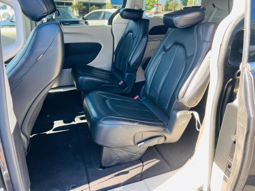 Chrysler Pacifica  2022