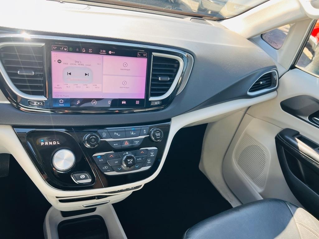Chrysler Pacifica  2022