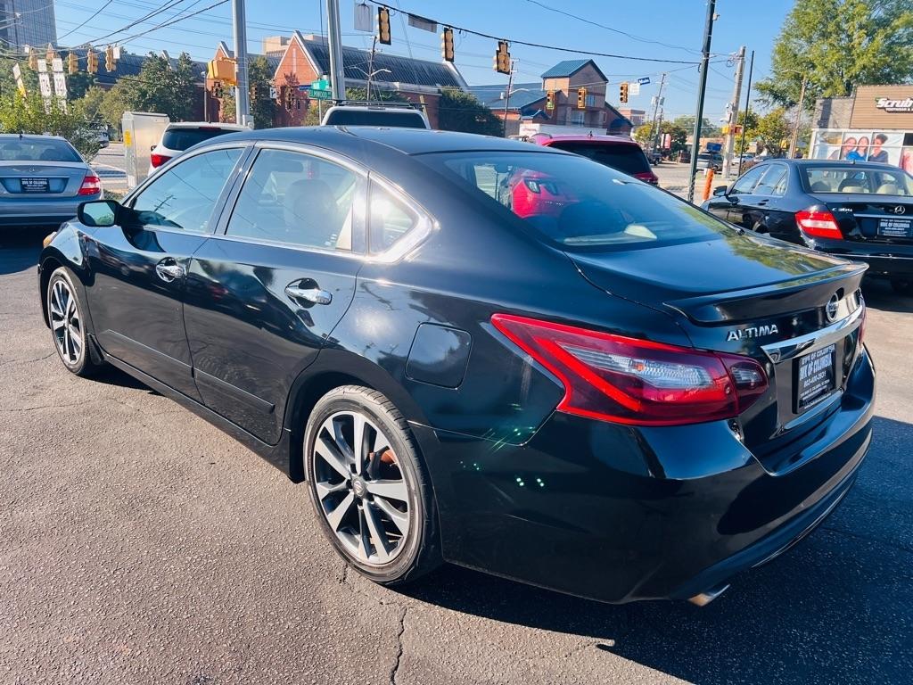 Nissan Altima  2017