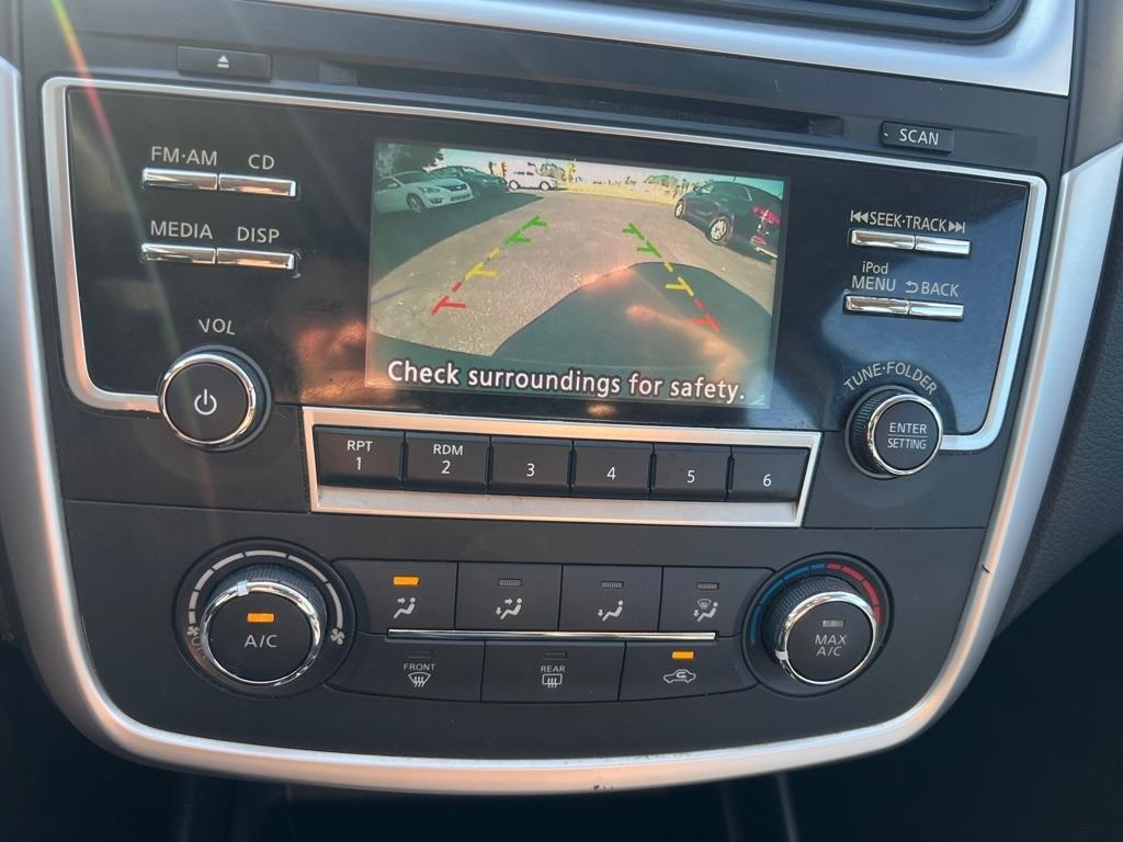 Nissan Altima  2017