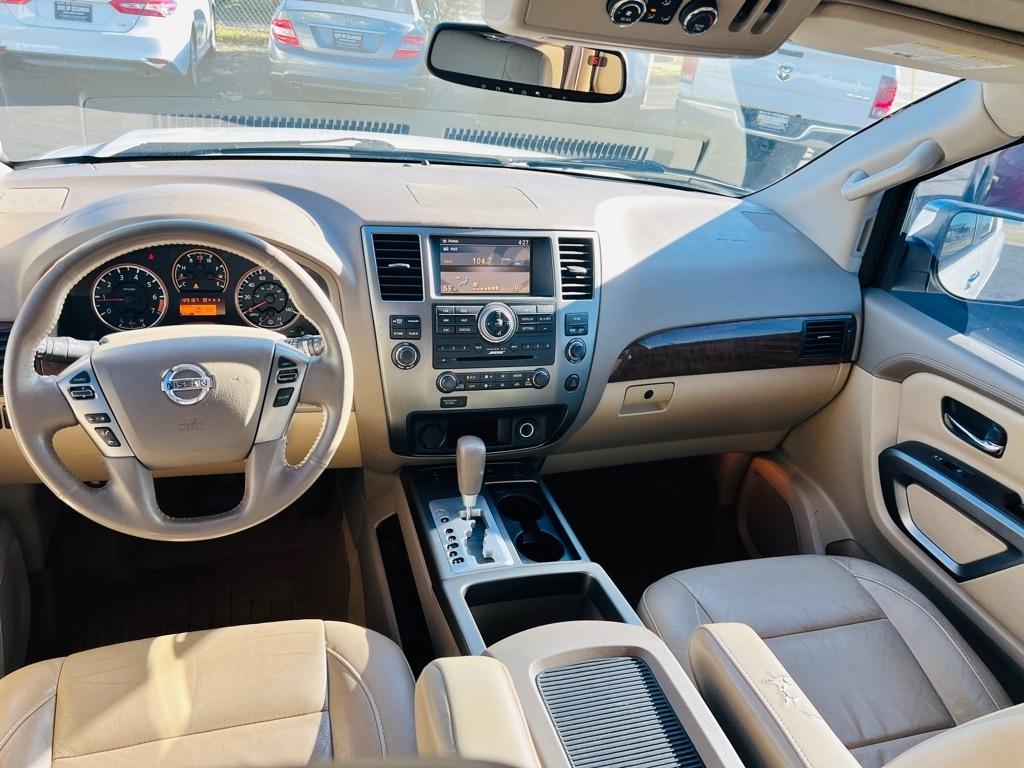 Nissan Armada  2015