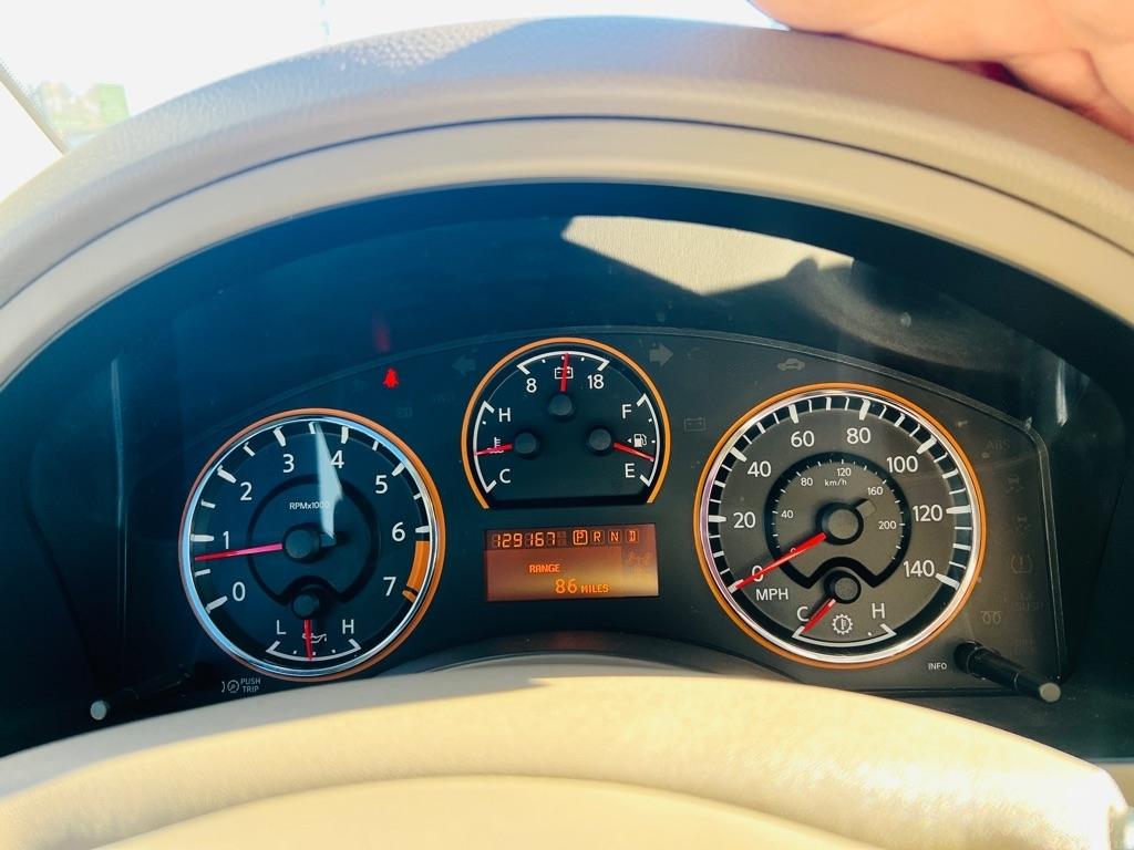 Nissan Armada  2015