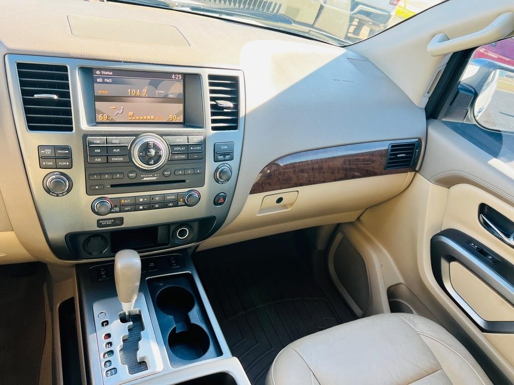 Nissan Armada  2015