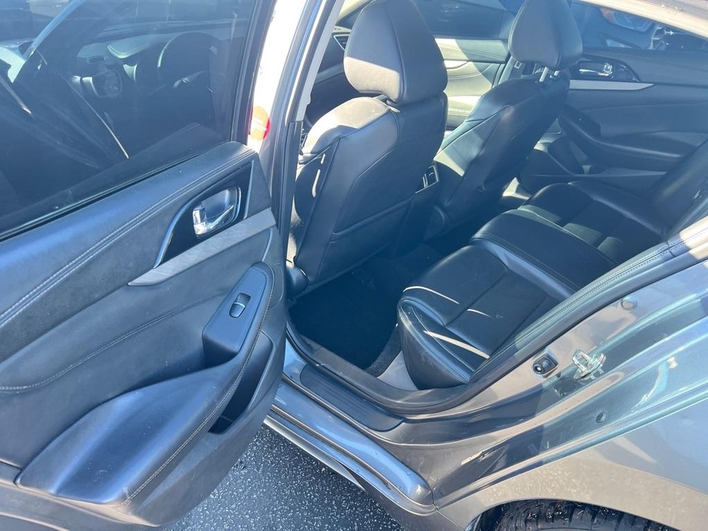 Nissan Maxima  2016