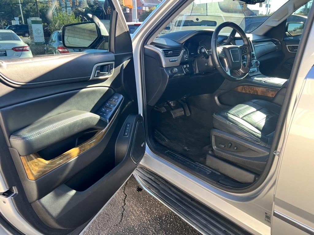 GMC Yukon XL  2017