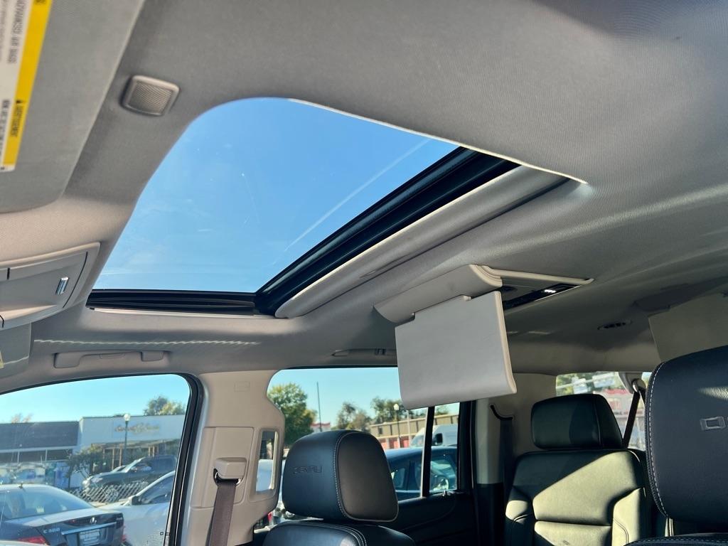 GMC Yukon XL  2017