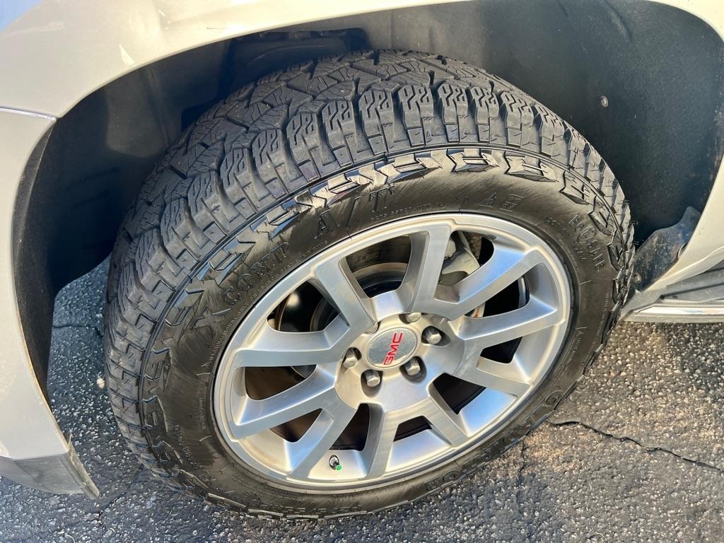 GMC Yukon XL  2017
