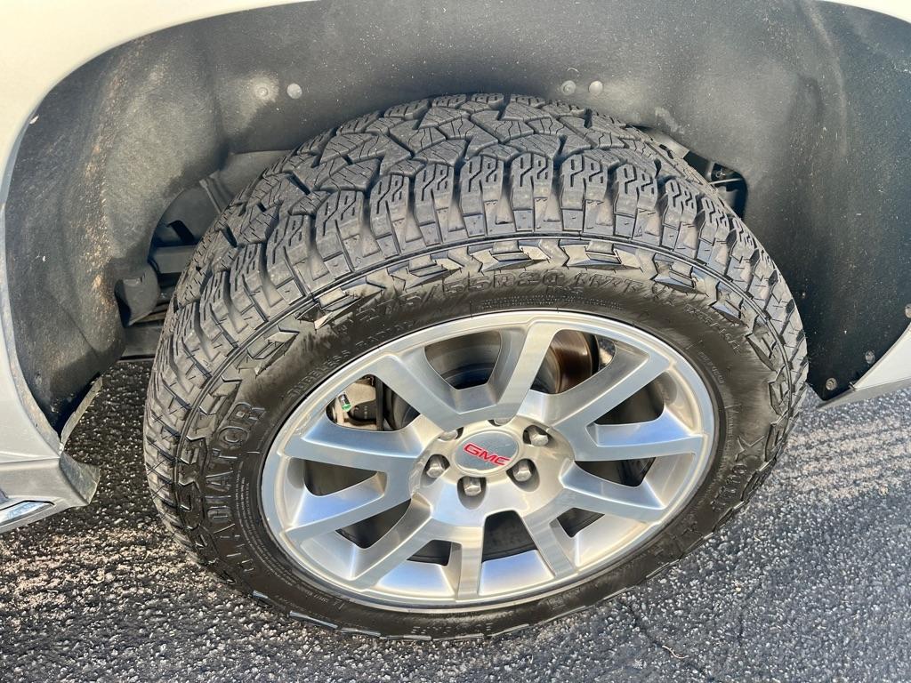 GMC Yukon XL  2017