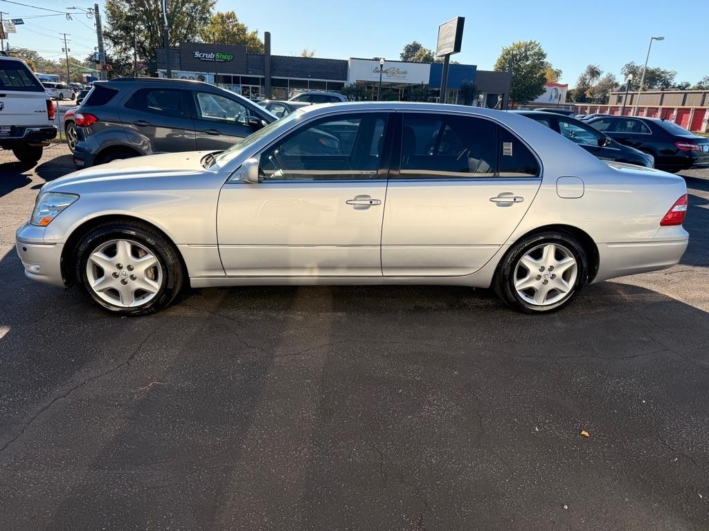 Lexus LS 430  2004