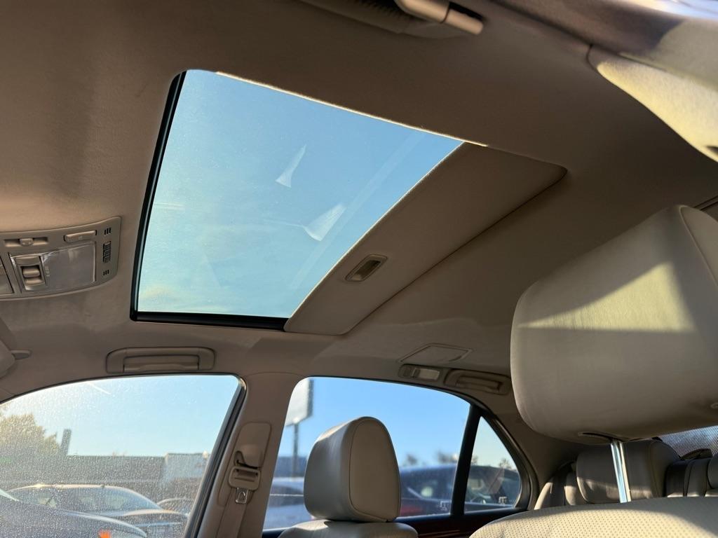 Lexus LS 430  2004