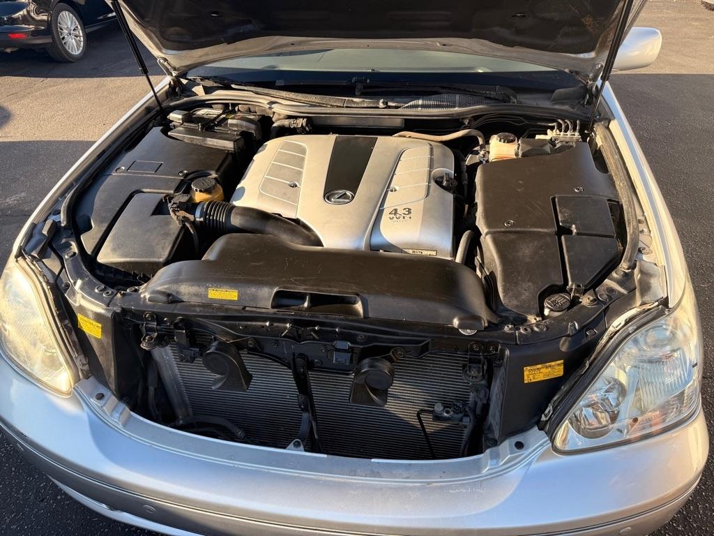 Lexus LS 430  2004