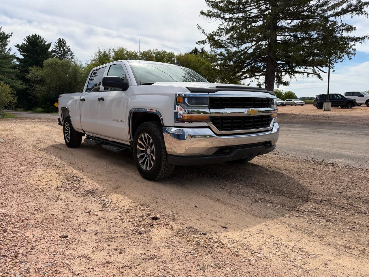 Chevrolet Silverado 1500 4WD Crew Cab 143.5" LS 2017
