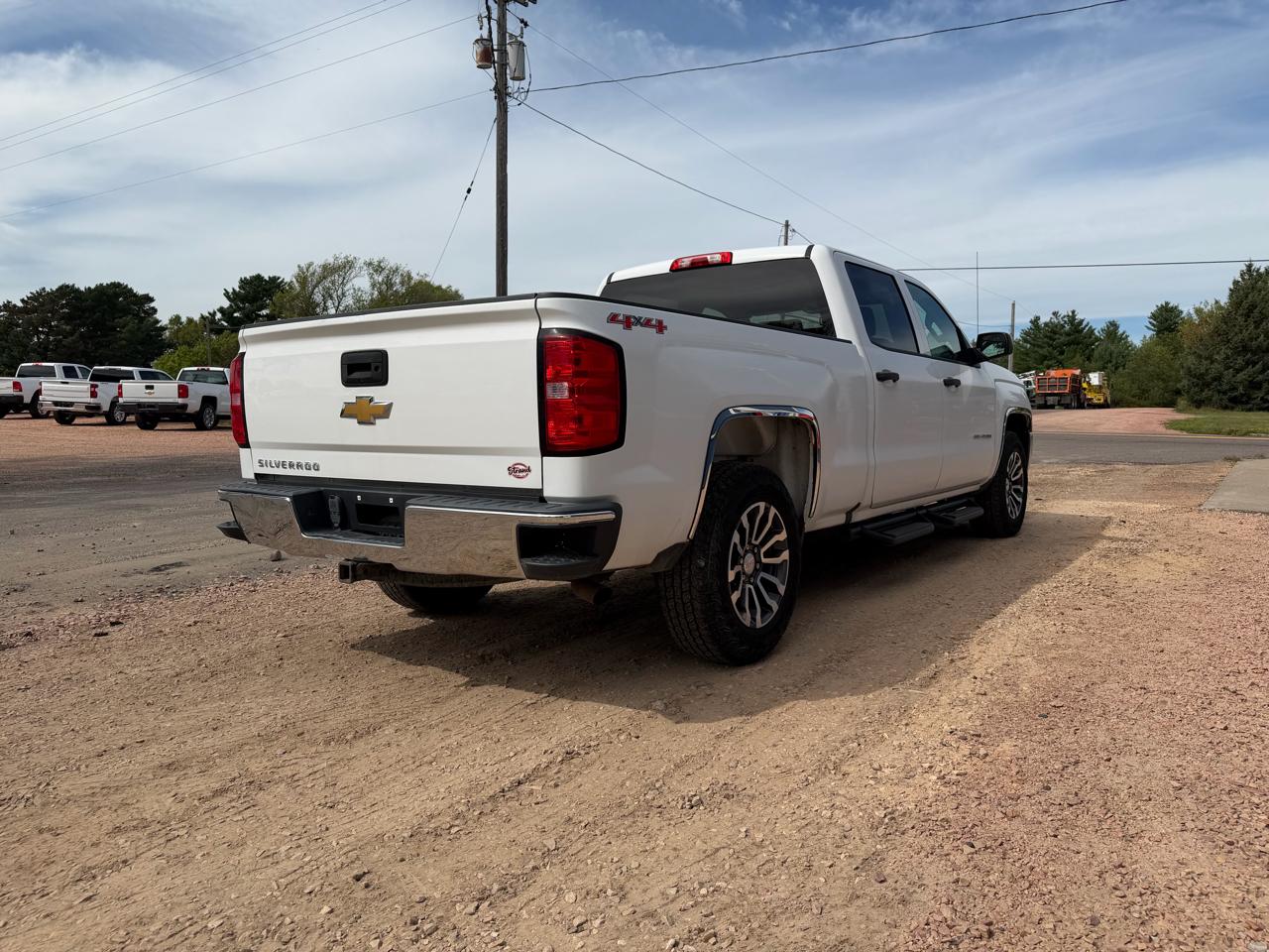Chevrolet Silverado 1500 4WD Crew Cab 143.5" LS 2017