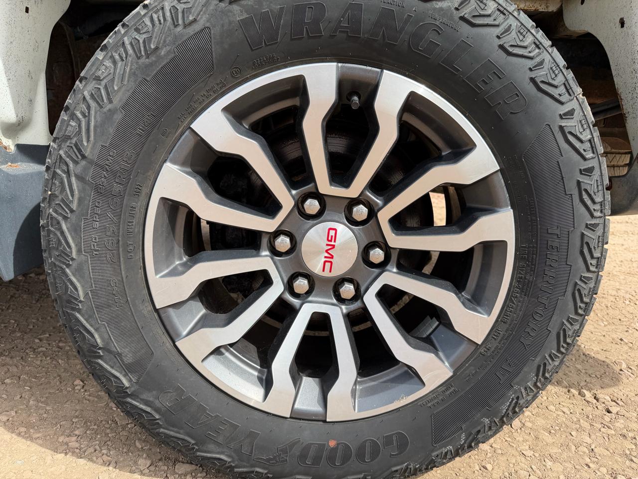 Chevrolet Silverado 1500 4WD Crew Cab 143.5" LS 2017