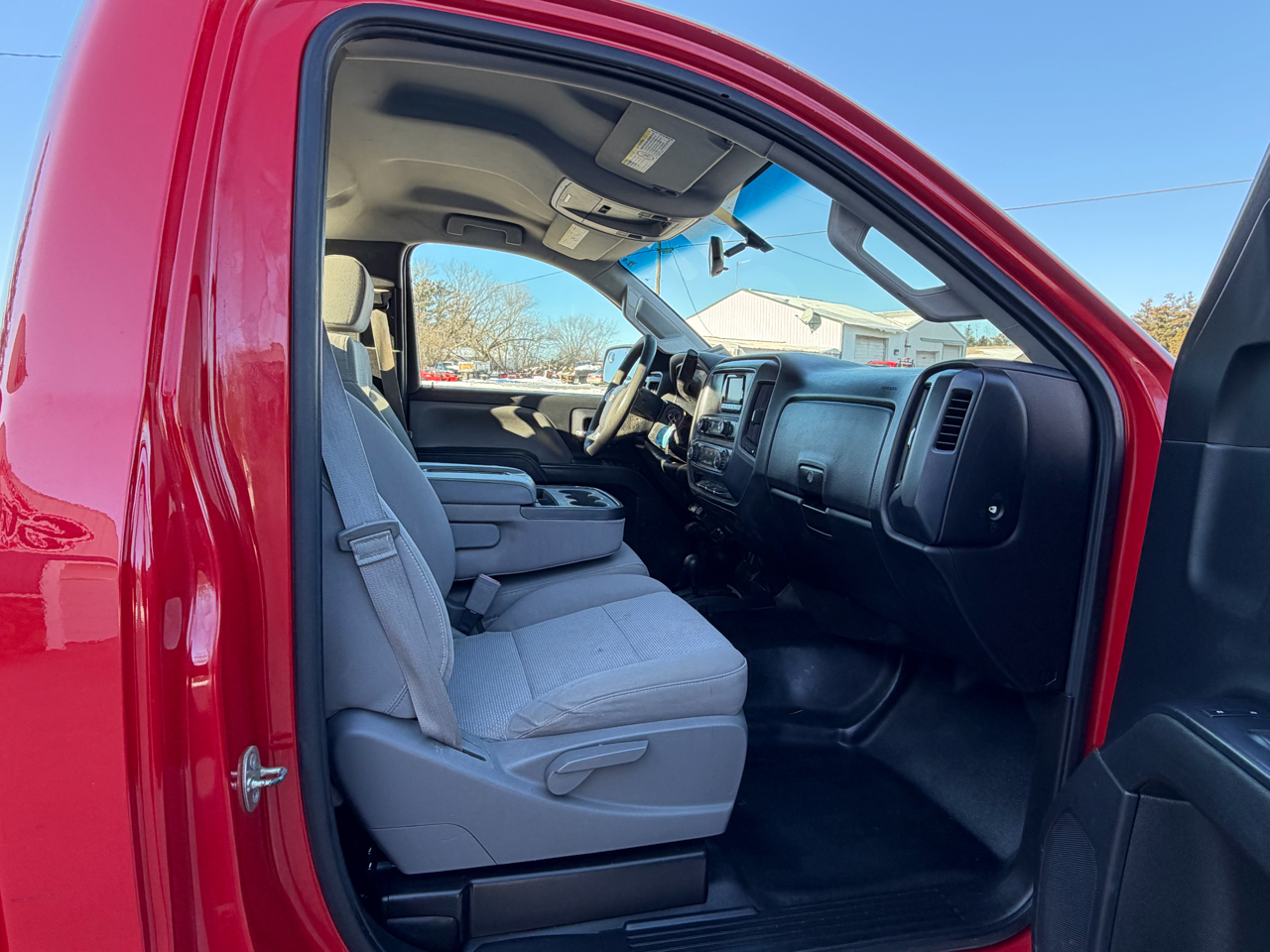 Chevrolet Silverado 2500HD Built After Aug 14 4WD Reg Cab 133.6" Work Truck 2015