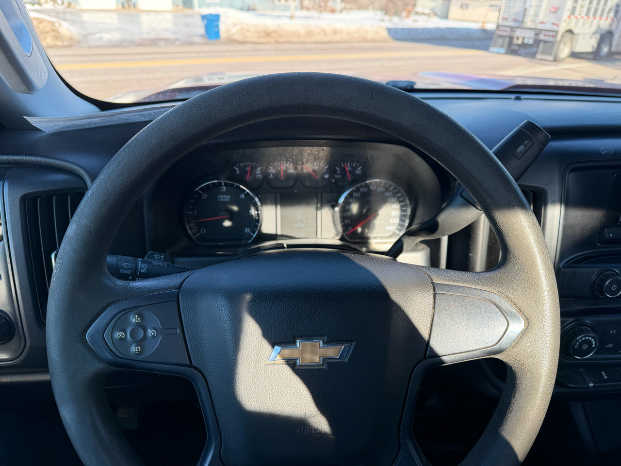 Chevrolet Silverado 2500HD Built After Aug 14 4WD Reg Cab 133.6" Work Truck 2015